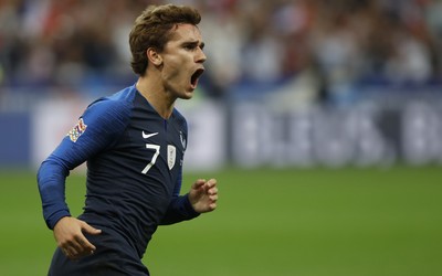 江南电竞焦点-决赛夜雨战剧情拉满